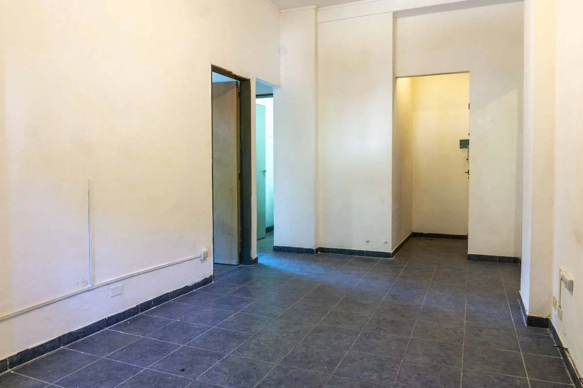 DEPARTAMENTO 1 DORMITORIO EN VENTA LA PLATA 10y62 foto 4