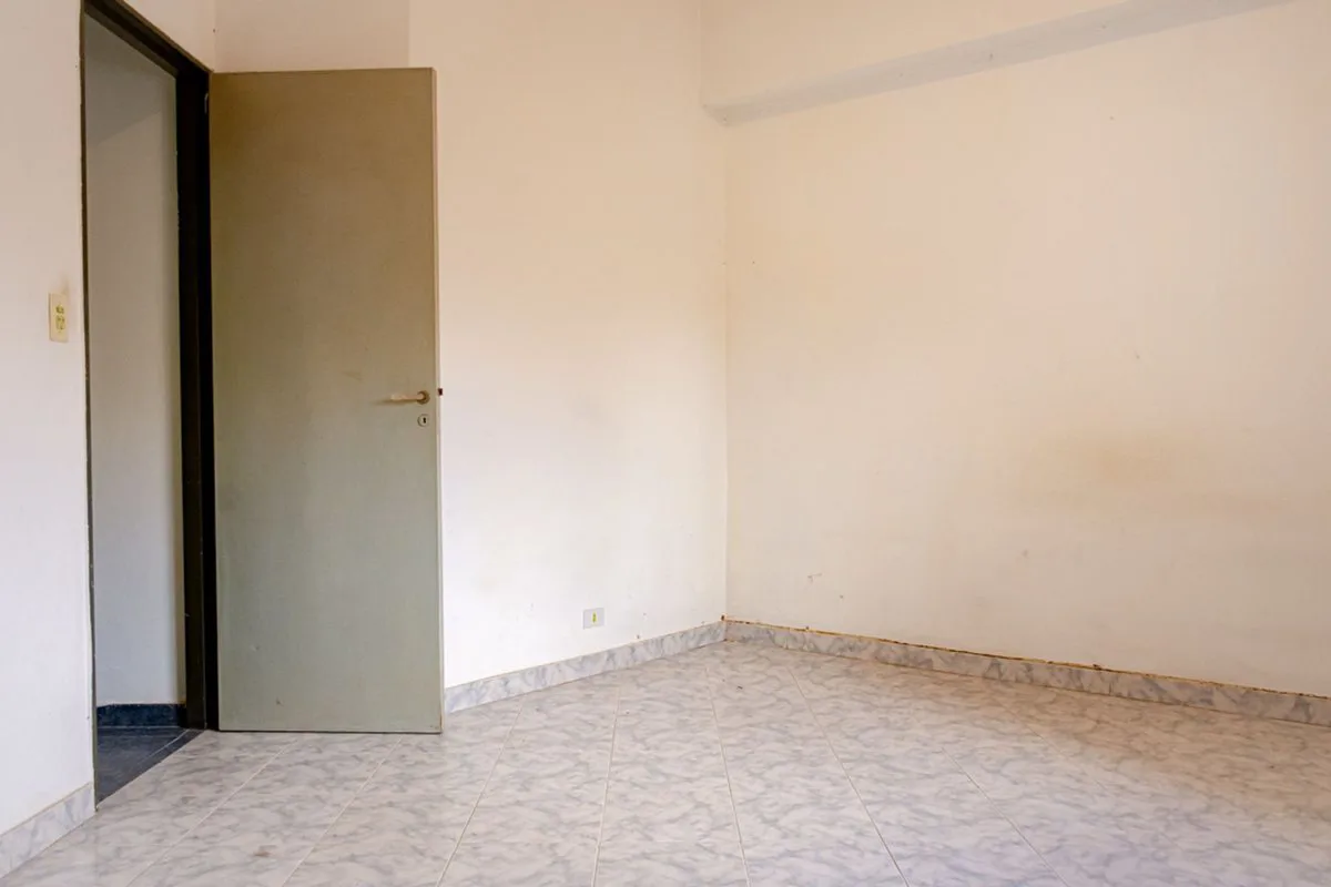 DEPARTAMENTO 1 DORMITORIO EN VENTA LA PLATA 10y62 foto 5
