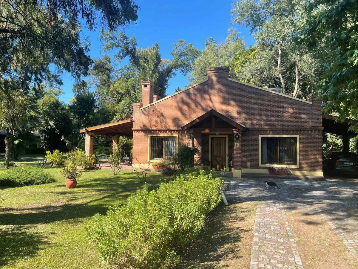 VENTA CASA/QUINTA 5 AMBIENTES EN BENAVIDEZ