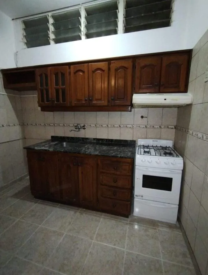 ALQUILER PH 2 AMB.CON PATIO VILLA SARMIENTO foto 4