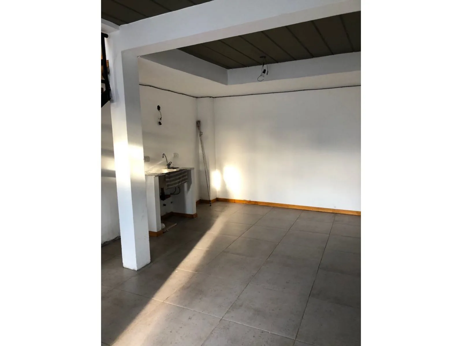Departamento con Excelente ubicación!!! Calle Belgrano al 700 foto 4