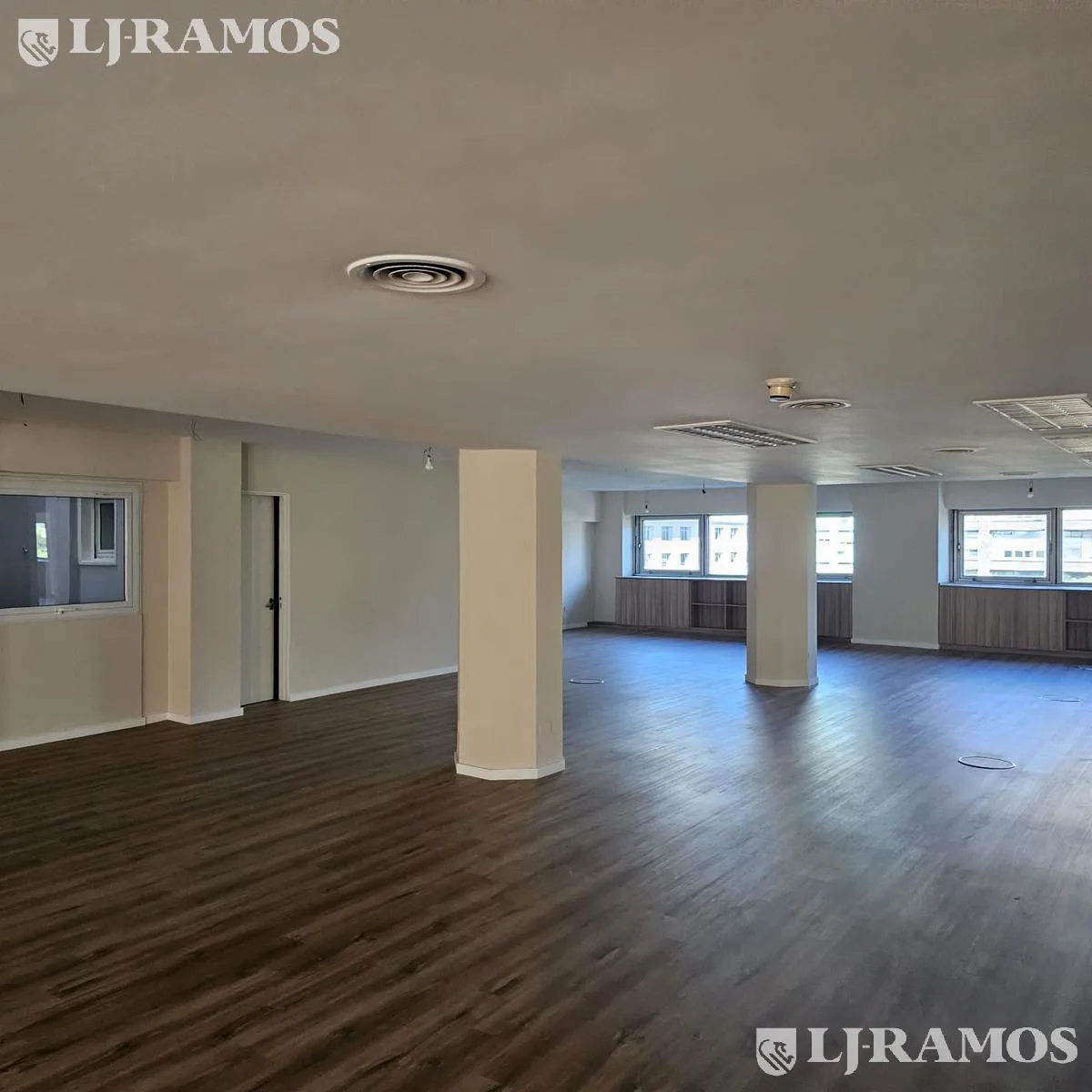 Alquiler de oficina de 280 m2 en San Telmo foto 4