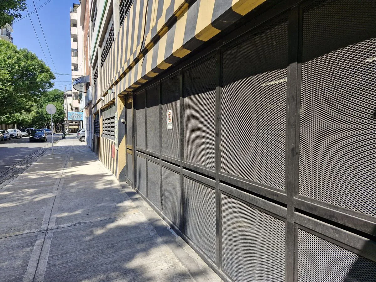 VENTA COCHERA EN EDIFICIO EXCLUSIVO EN BALVANERA foto 3