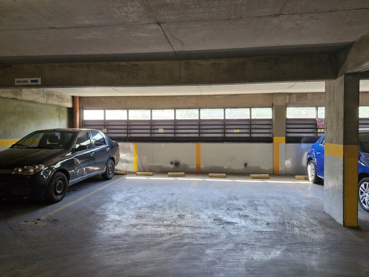 VENTA COCHERA EN EDIFICIO EXCLUSIVO EN BALVANERA foto 5