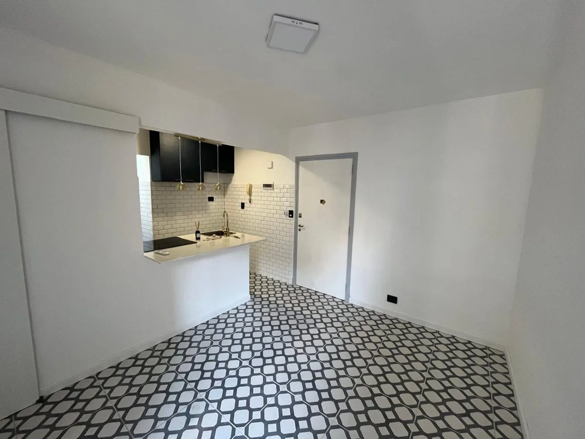 VENTA Palermo - 2 Amb Refaccionado a Nuevo foto 2