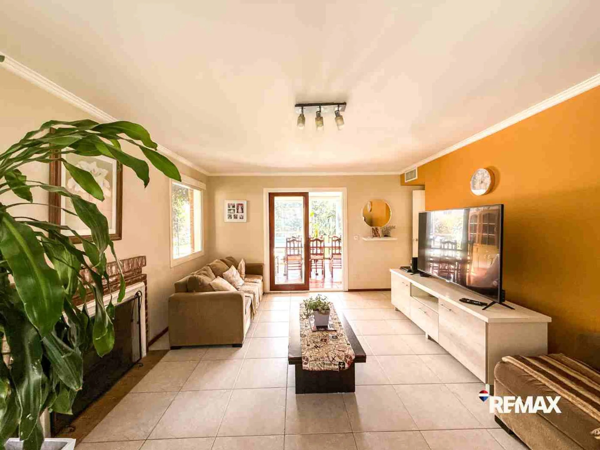 Excelente Casa en Barrio Cerrado - Benavidez foto 3