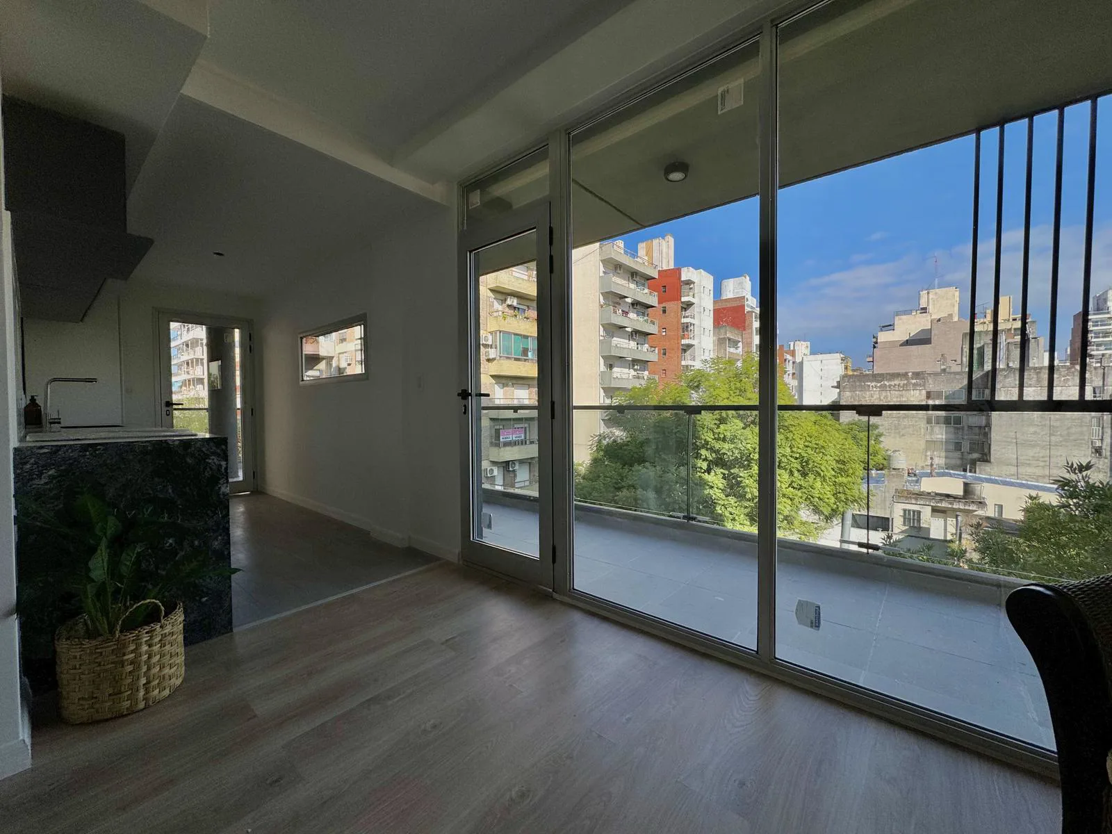 Alem 1500- Departamento de dos dormitorios en venta a estrenar - Rosario. foto 3