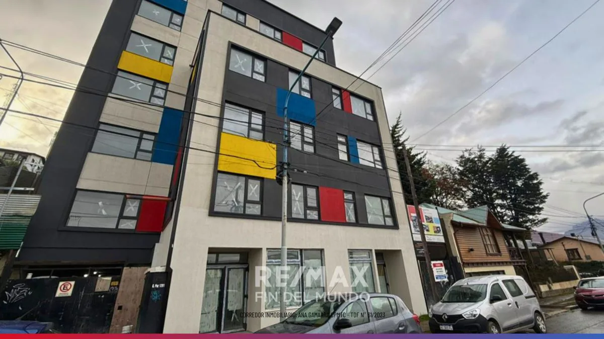 VENTA DE LOCAL COMERCIAL CÉNTRICO GOB. PAZ 1291 foto 2