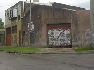 GALPON CON OFICINAS Y BAÑO foto 2
