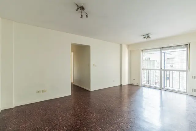 departamento de 3 Ambientes Luminoso con Cocheras y Baulera en Venta