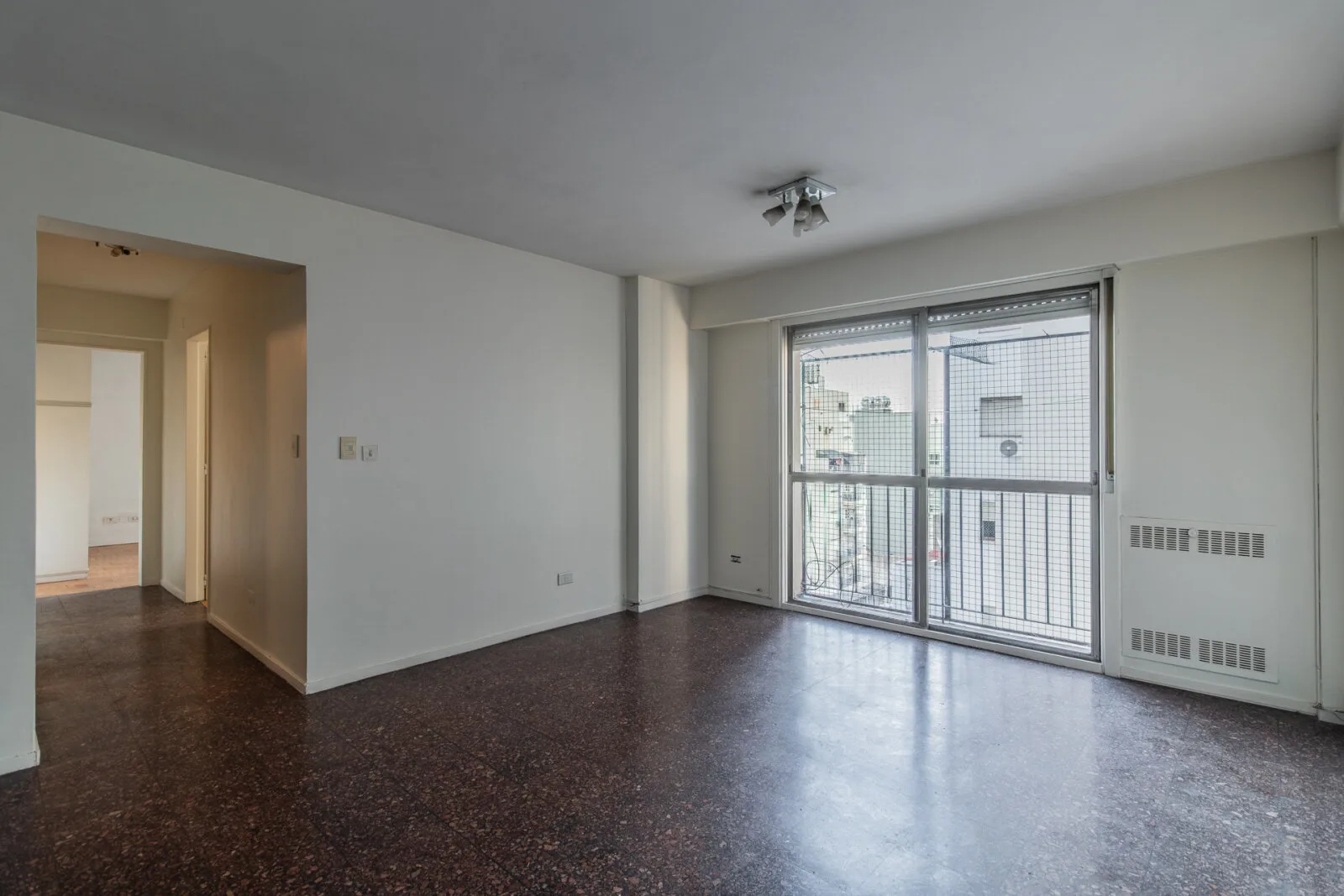 departamento de 3 Ambientes Luminoso con Cocheras y Baulera en Venta foto 5