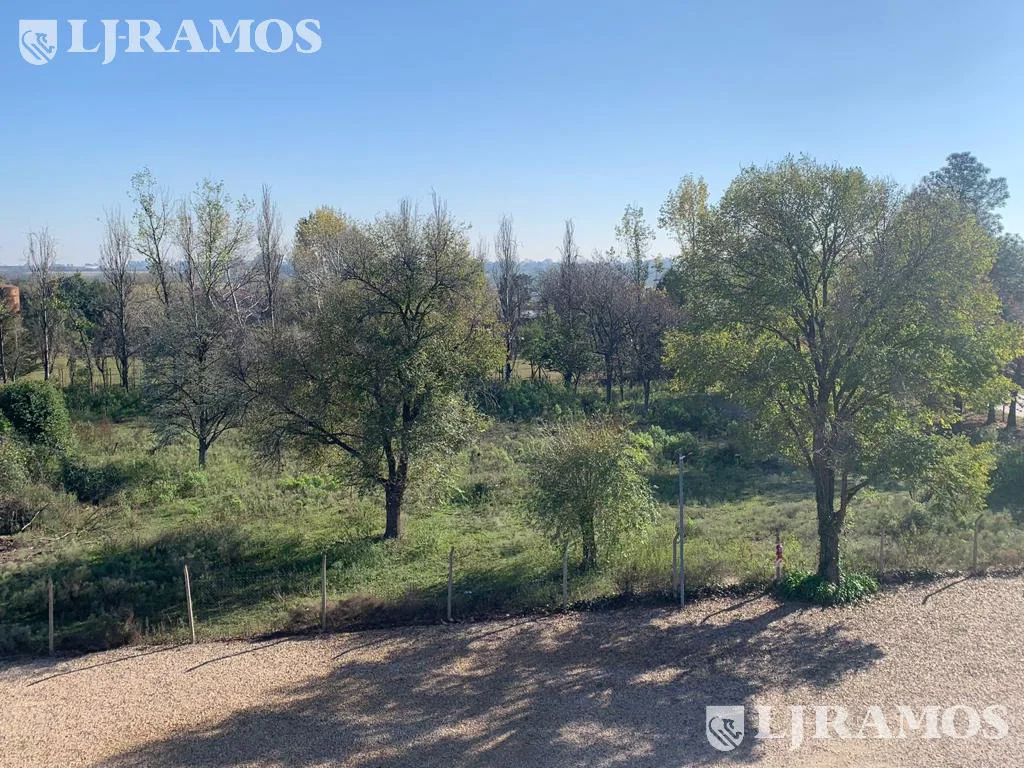 Terreno en Campana foto 3