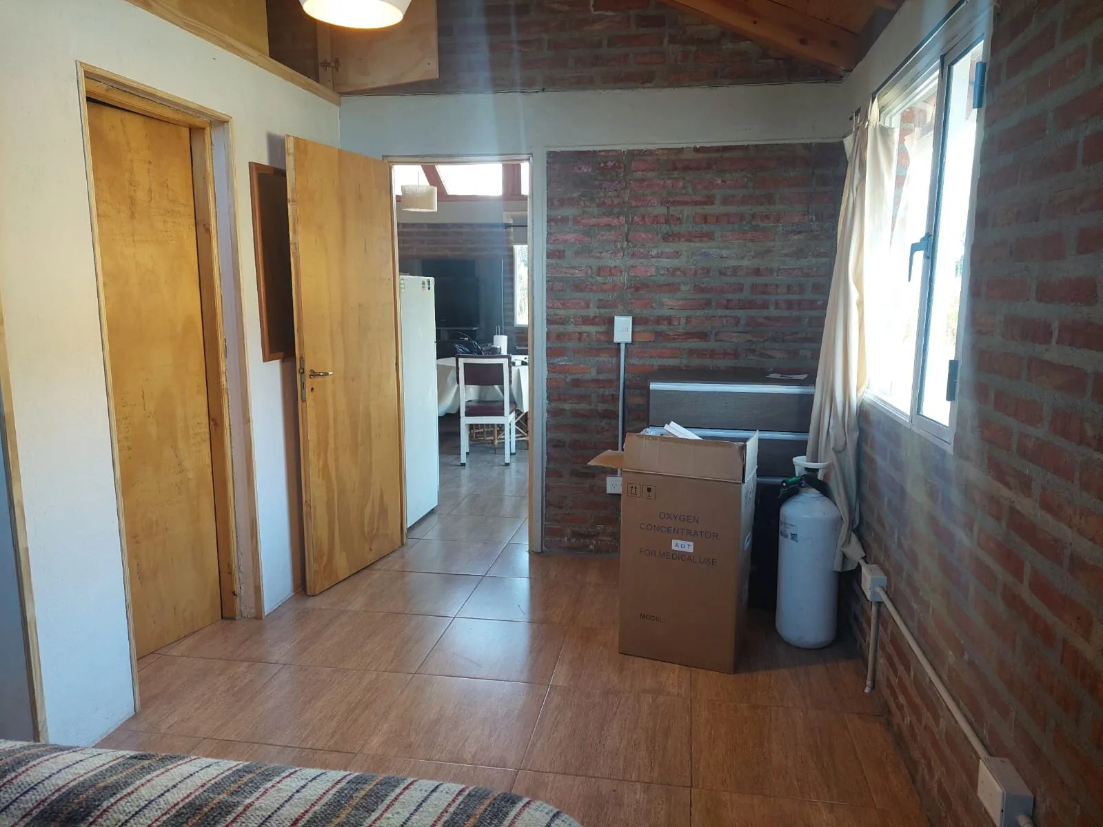 (064) Lago Puelo | Casa y Galpón de 216 m² sobre Ruta 16 con frente comercial directo foto 5