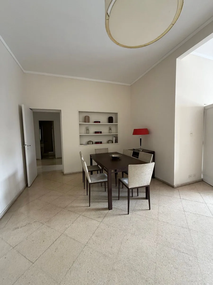 VENTA EXC Y LUMINOSO DEPTO 4 AMB EN RECOLETA foto 4