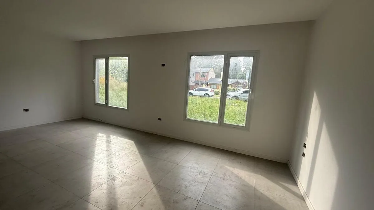 Venta casa 4 ambientes en Bosque Peralta Ramos foto 3