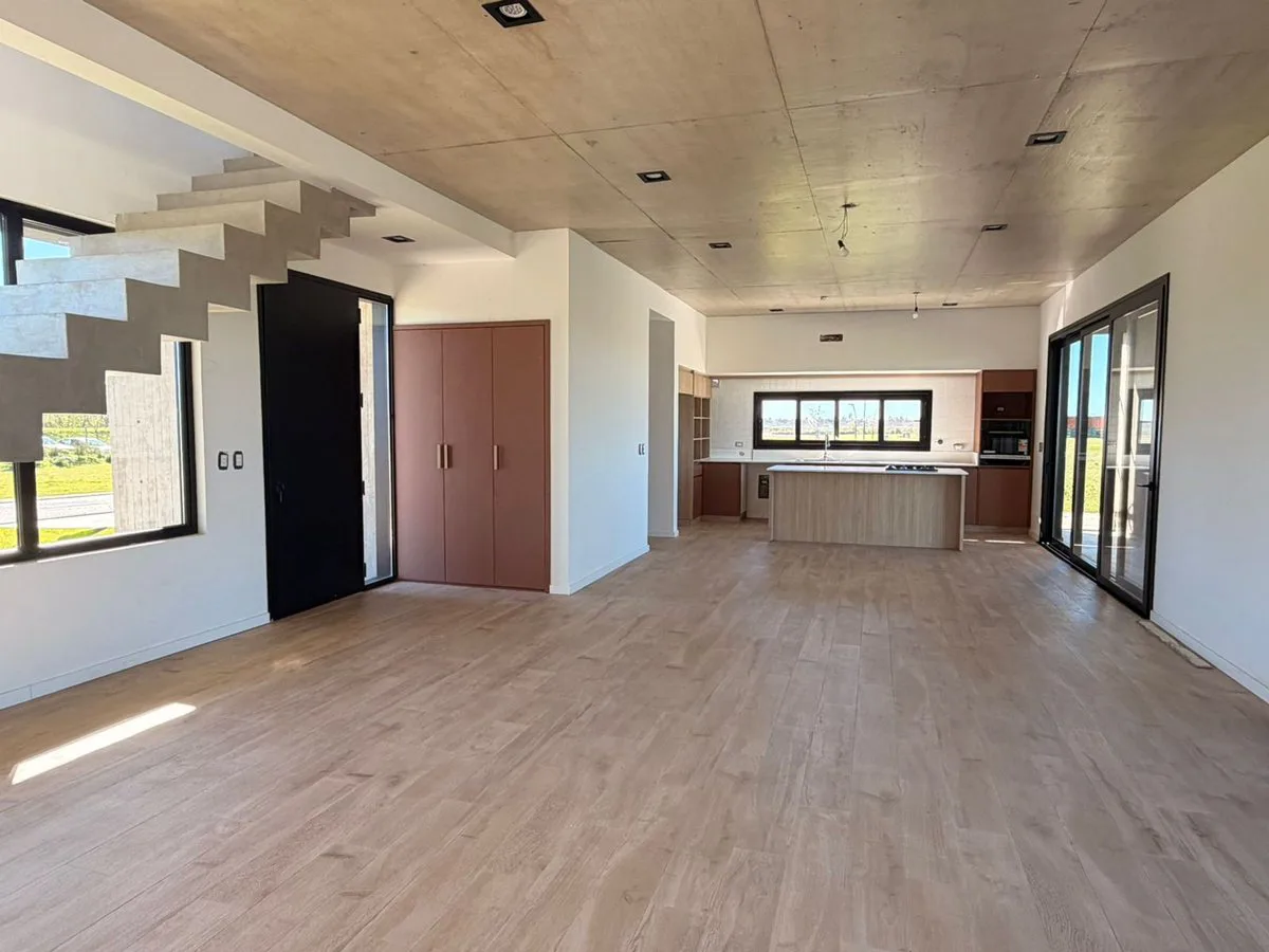 VENTA a ESTRENAR 5 amb Puertos del Lago foto 3