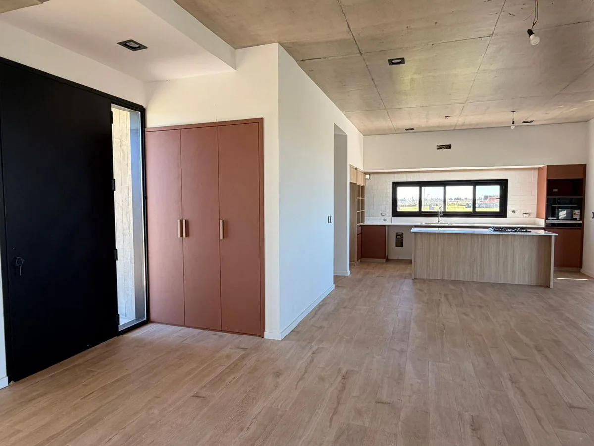 VENTA a ESTRENAR 5 amb Puertos del Lago foto 4