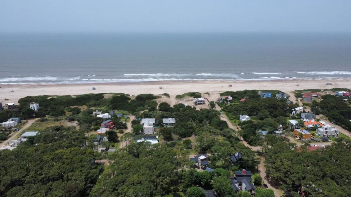 LOTE EN VENTA MAR AZUL APTO COMERCIAL ZONA CENTRO foto 2