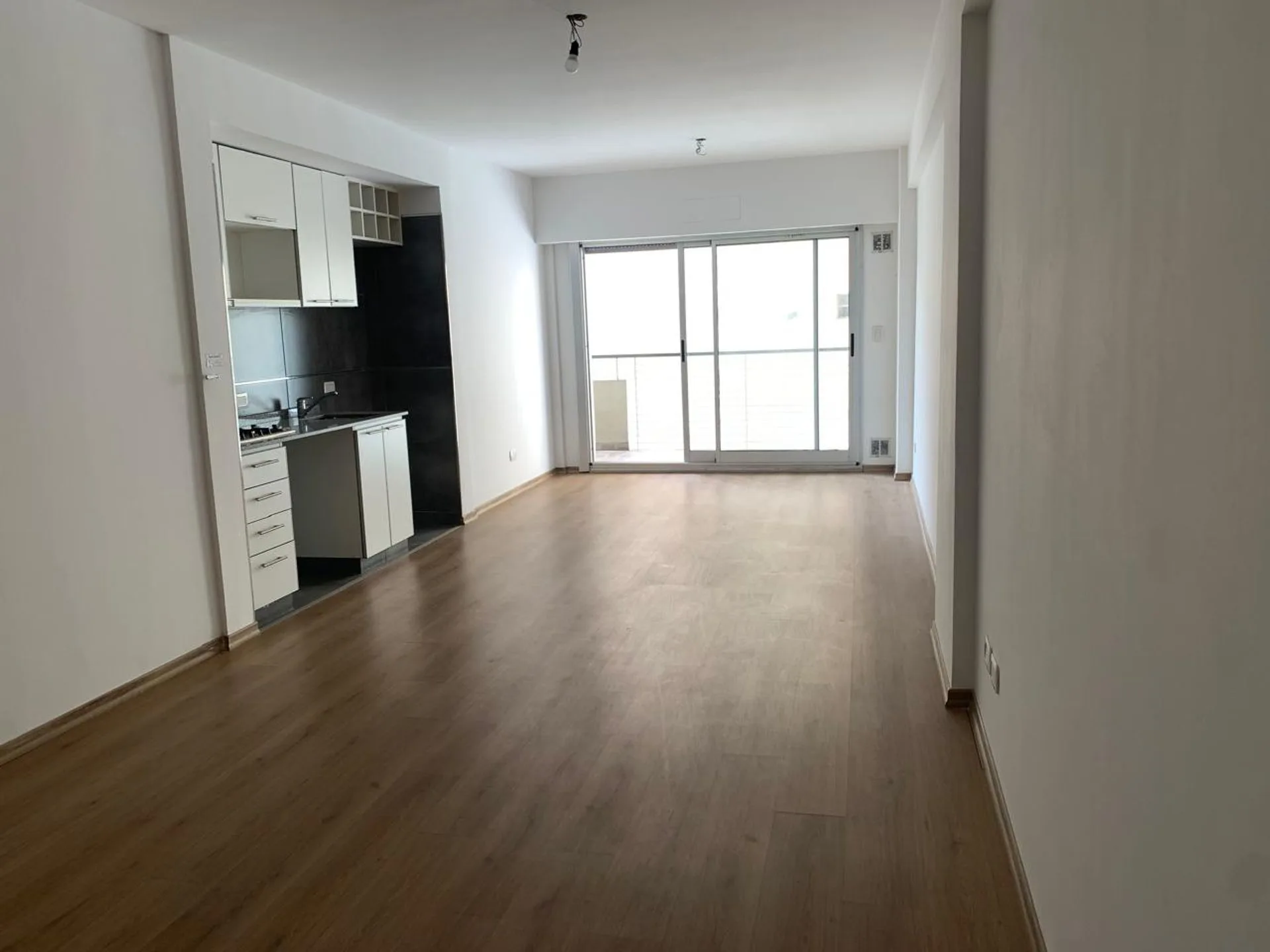 Moderno  monoambiente a estrenar con balcón! foto 4