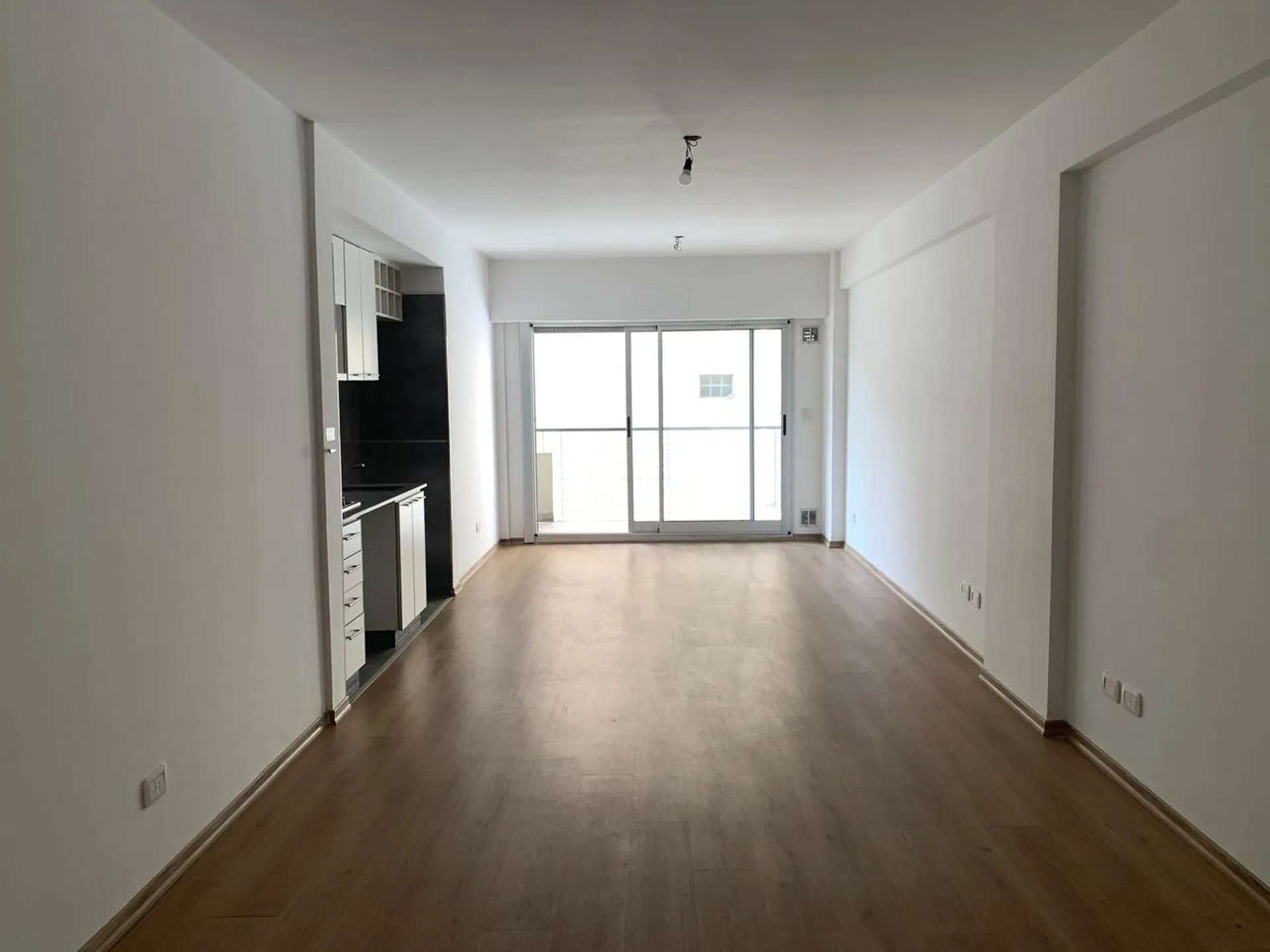 Moderno  monoambiente a estrenar con balcón! foto 5