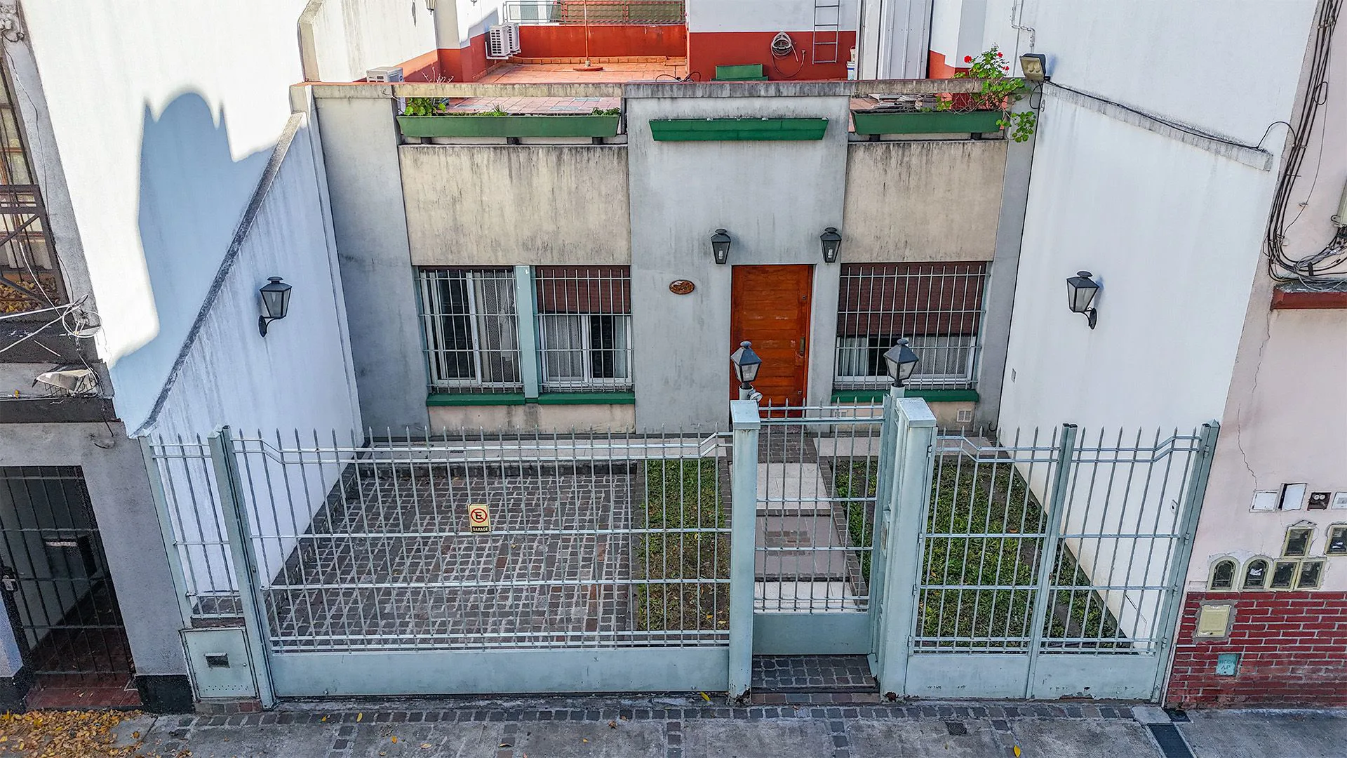 VENTA CASA 4 AMBIENTES - DEVOTO - PILETA QUINCHO foto 4
