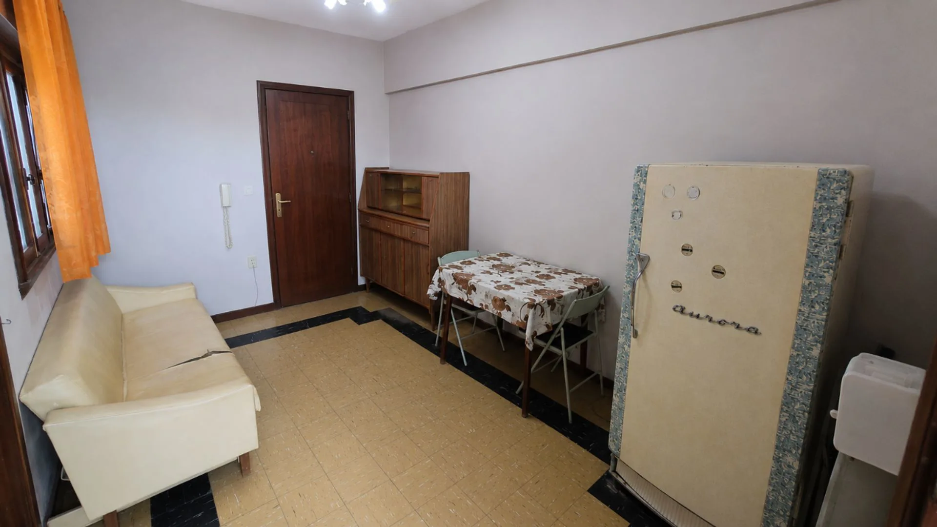VENTA DPTO 2 AMB 2° P/ESCALERA SAN CLEMENTE foto 3