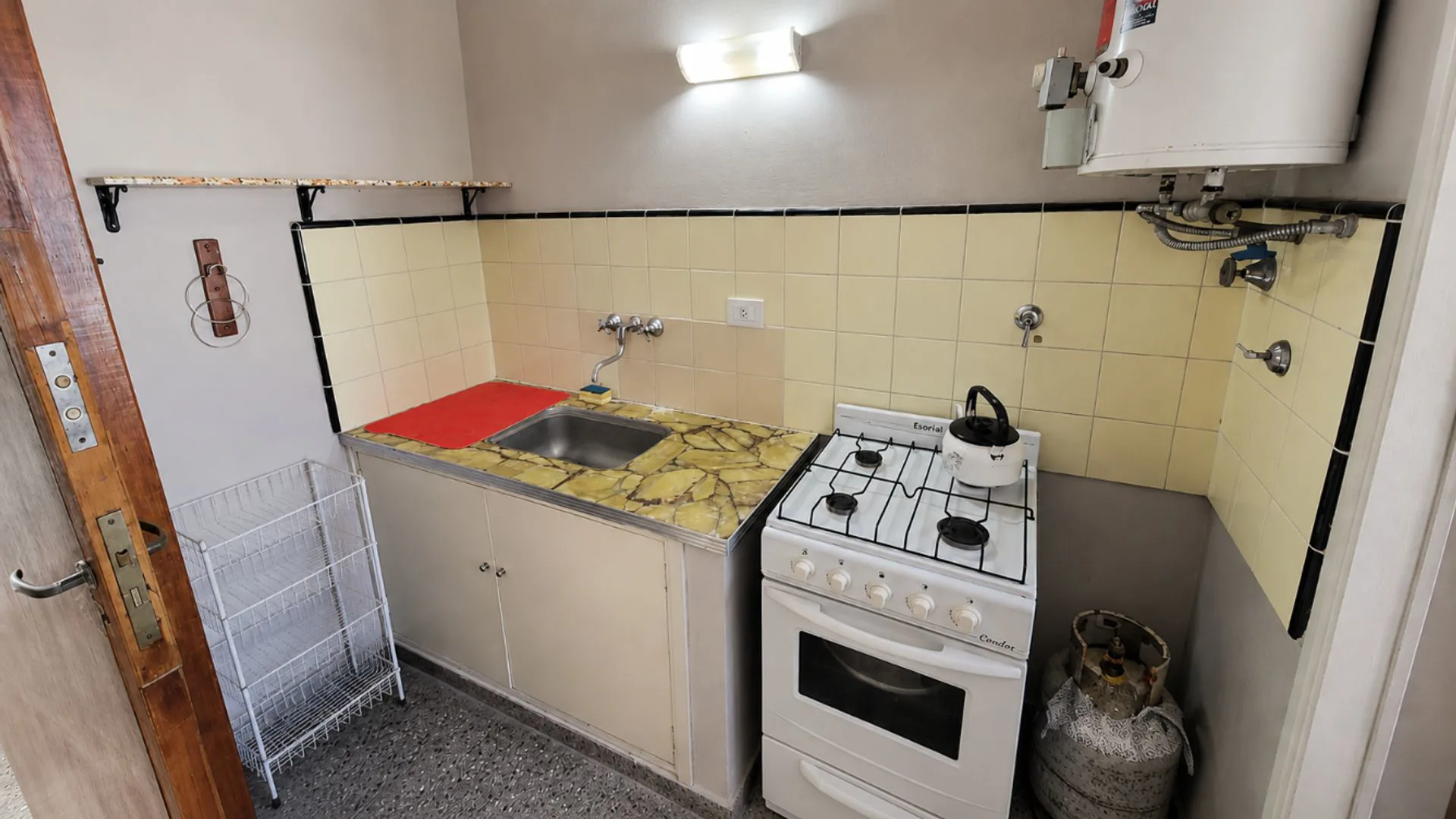 VENTA DPTO 2 AMB 2° P/ESCALERA SAN CLEMENTE foto 4