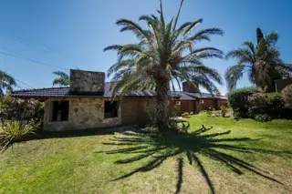 ESPECTACULAR CASA DE 4 DORM C/ PILETA EN EXCELENTE ZONA DE CARLOS PAZ foto 1