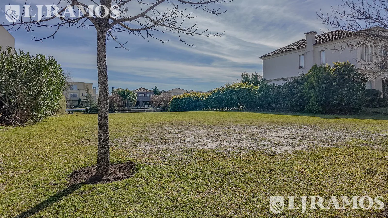 Lote al LAGO en venta en Cabos del Lago - Nordelta. foto 5