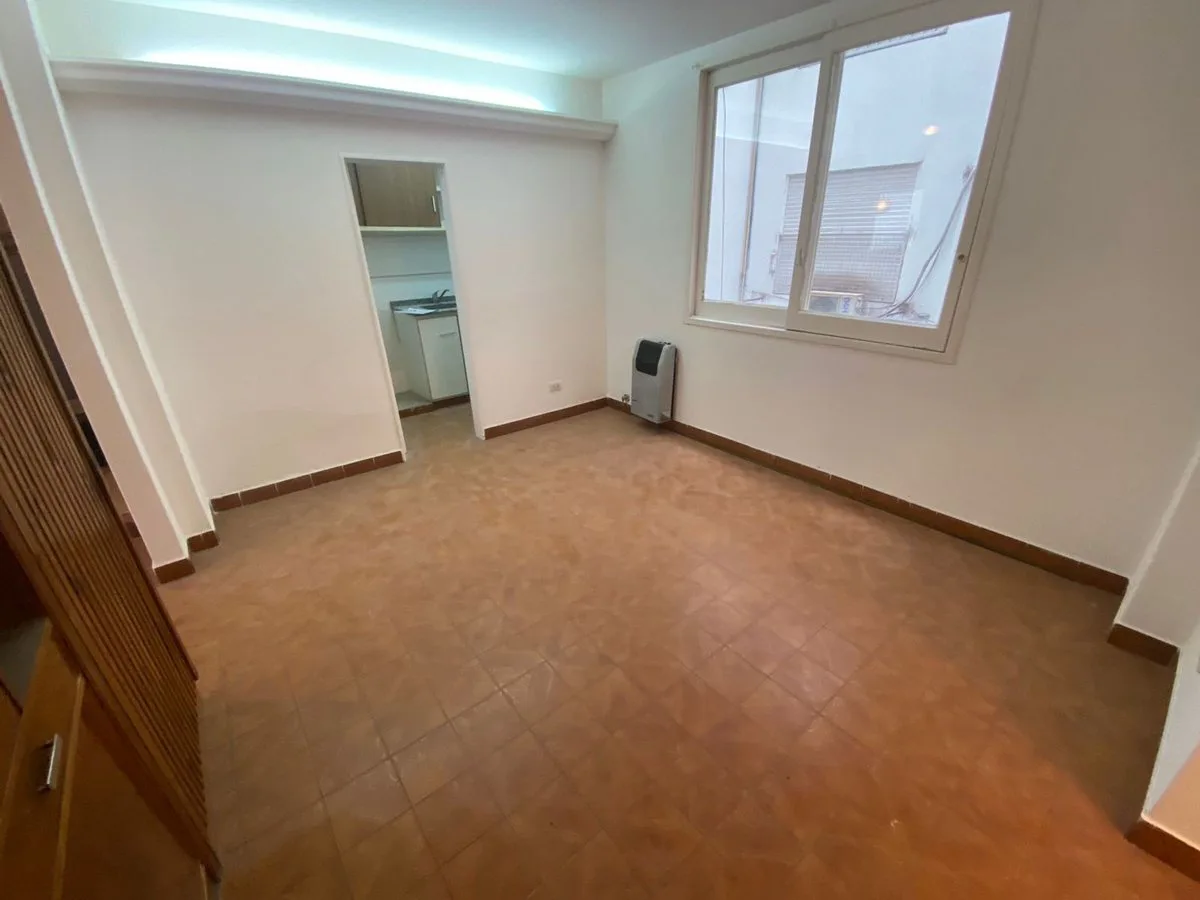 Venta Departamento 3 ambientes Plaza Colon foto 4