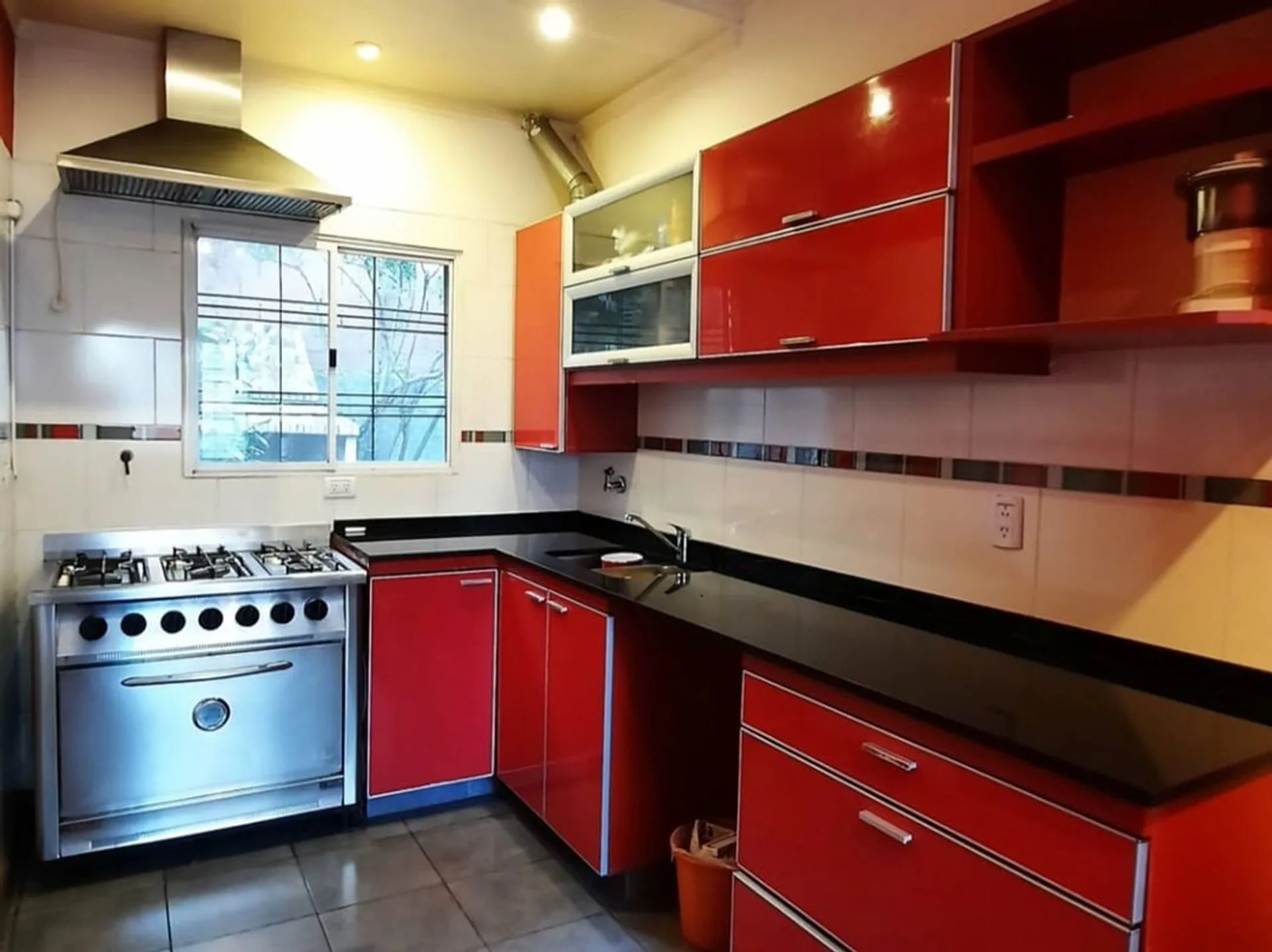VENTA PH 6 AMBIENTES VILLA REAL MULTIFAMILIAR foto 4