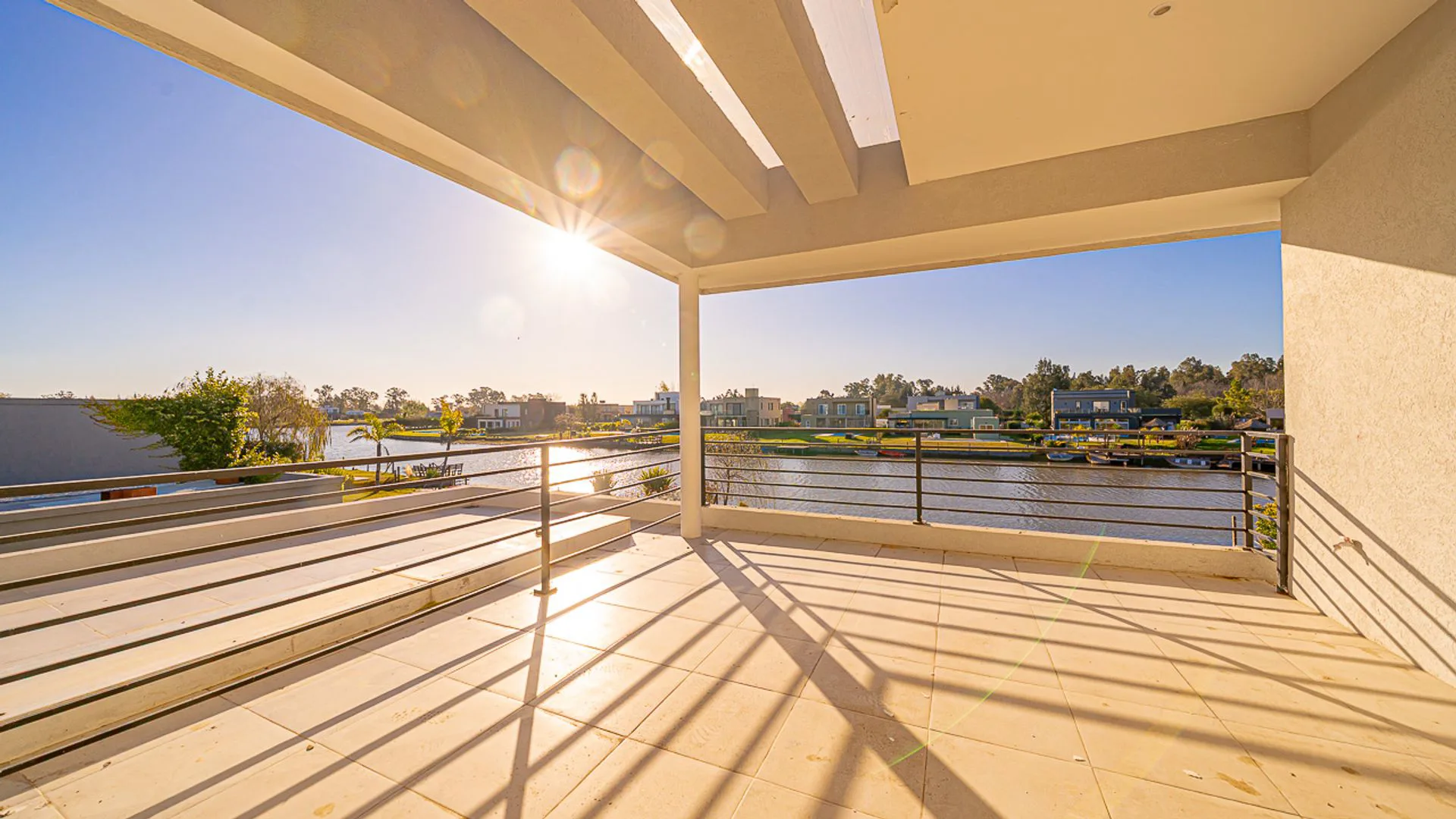 VENTA CASA 5AMB  FRENTE A LAGUNA SAN VICENTE foto 2