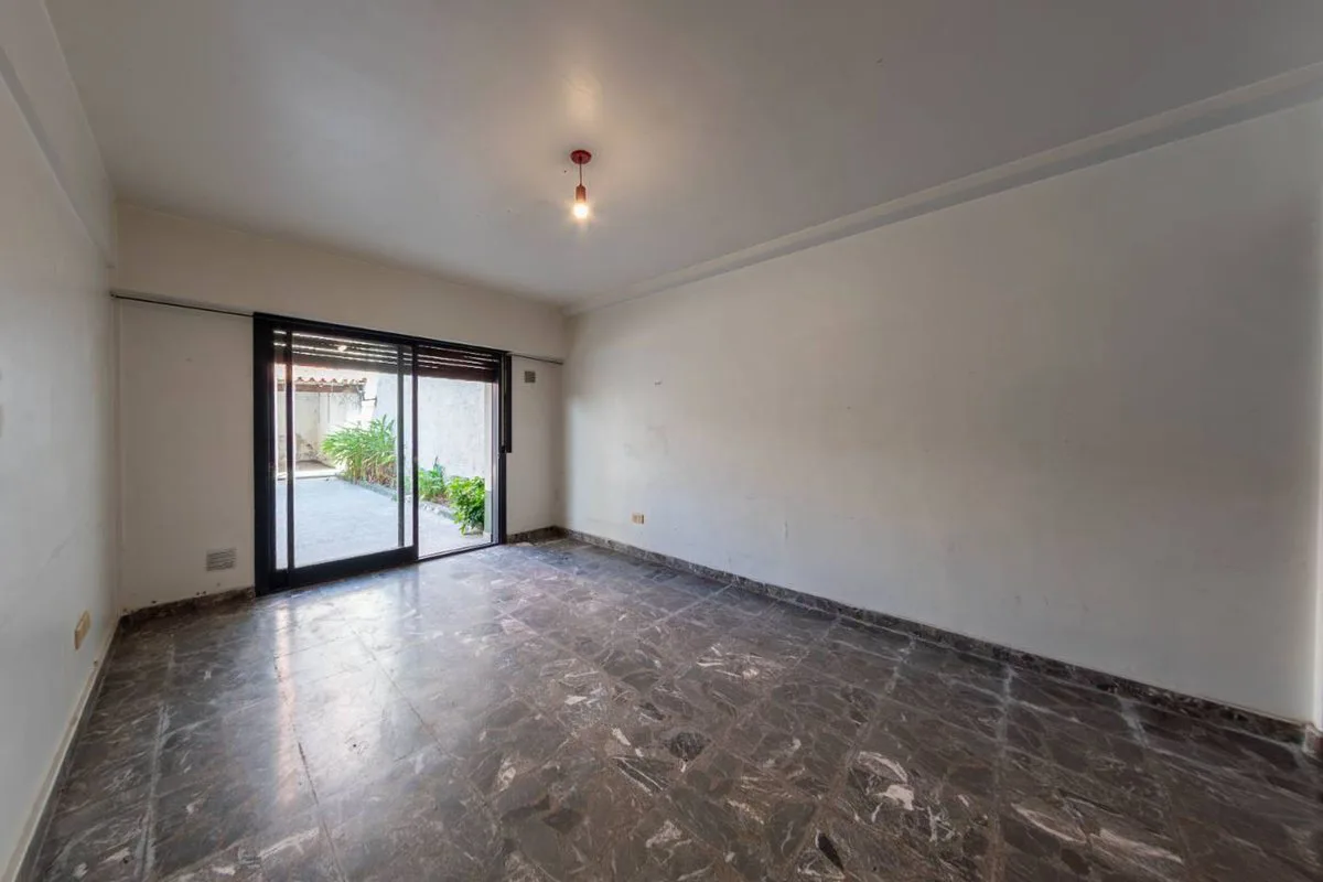 VENTA Dto. 5 Amb. APTO CREDITO -CHACARITA-PERMUTA foto 2