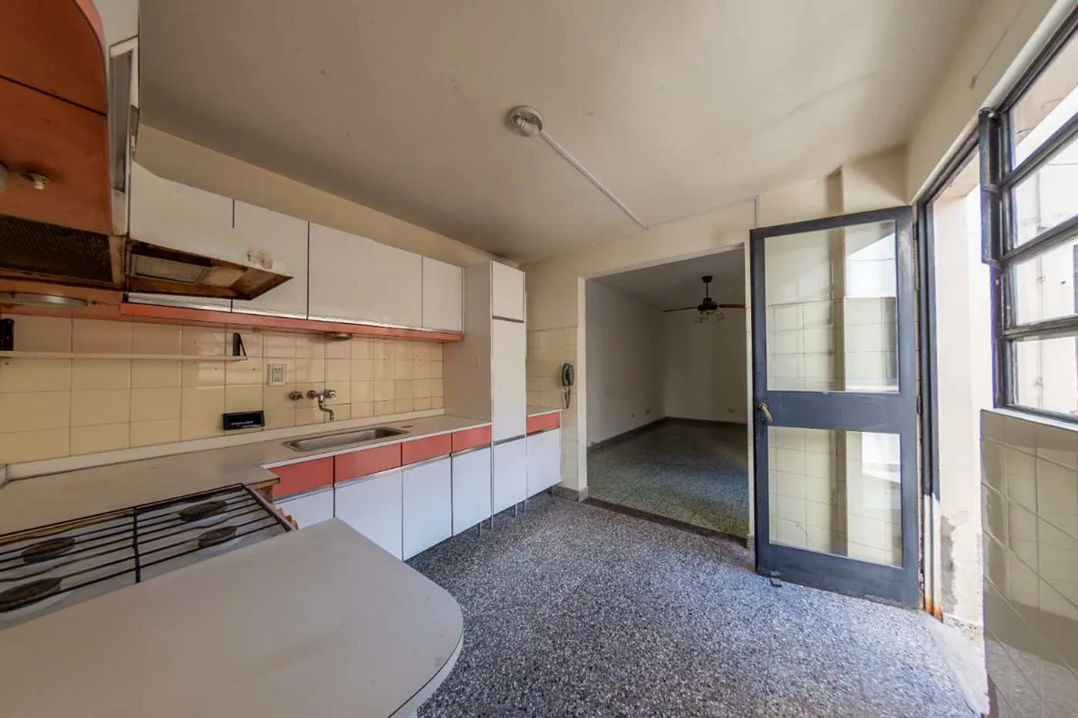 VENTA Dto. 5 Amb. APTO CREDITO -CHACARITA-PERMUTA foto 5