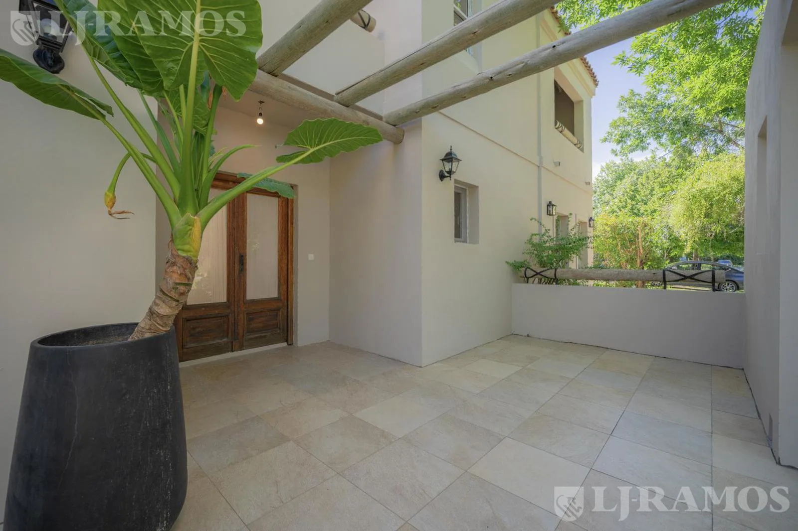 CASA Moderna a ESTRENAR Barrio Saint Matthews. Pilar. Lote 850 m2 foto 3