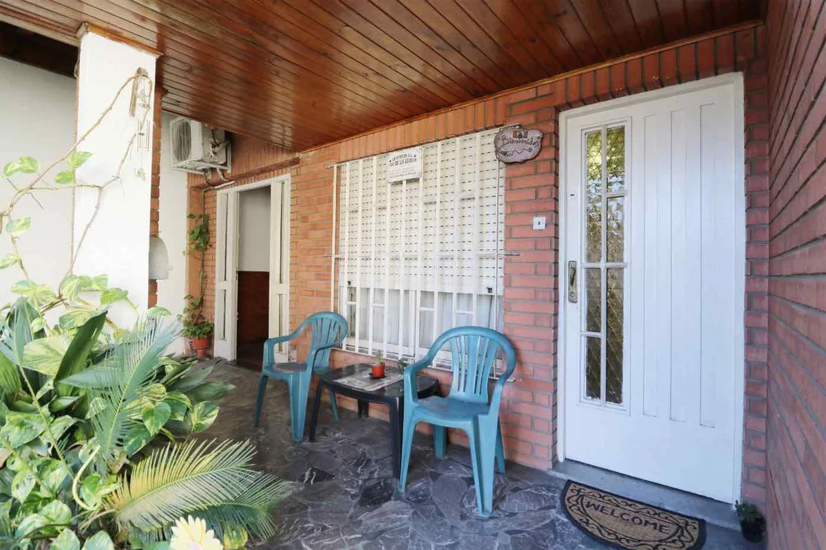 Casa 3amb con cochera y jardín en Villa Bosch foto 4