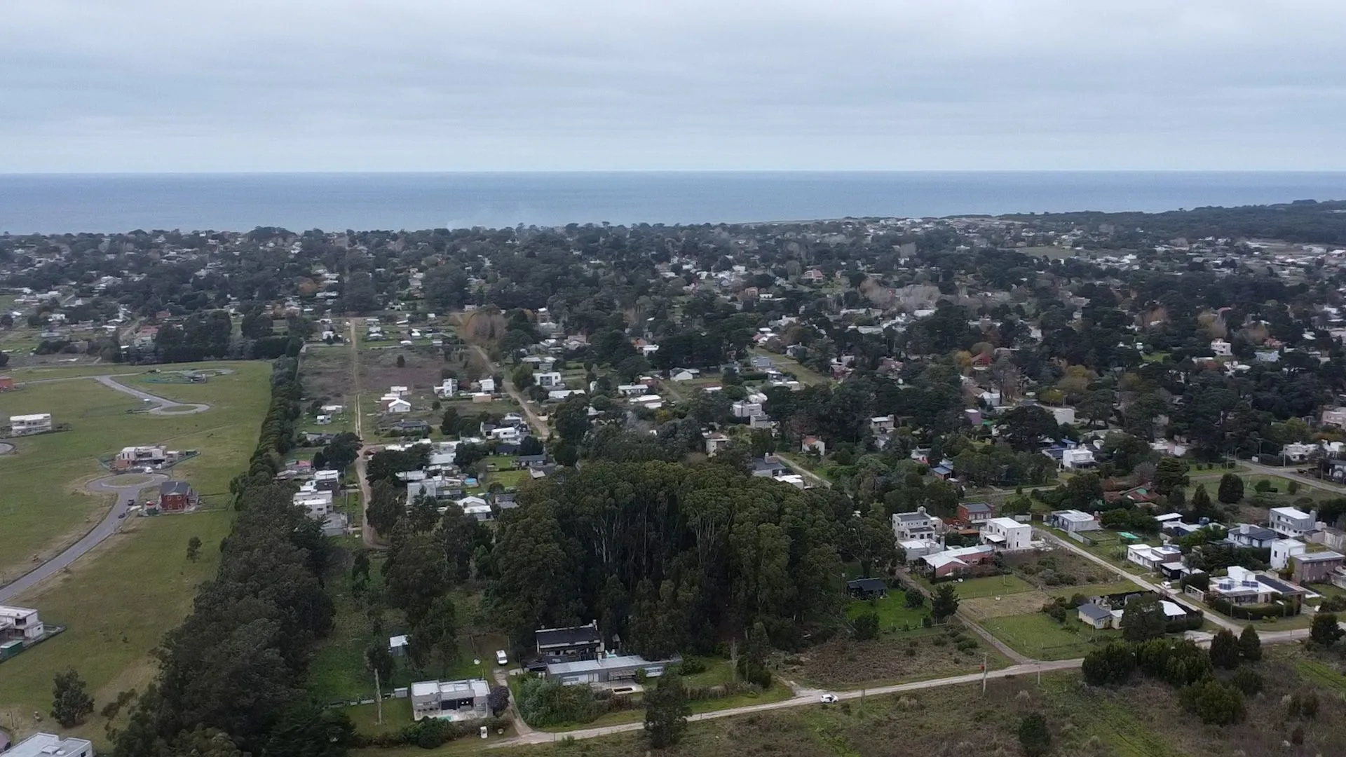 VENTA DE LOTE 375M² BARRIO ACANTILADOS foto 4