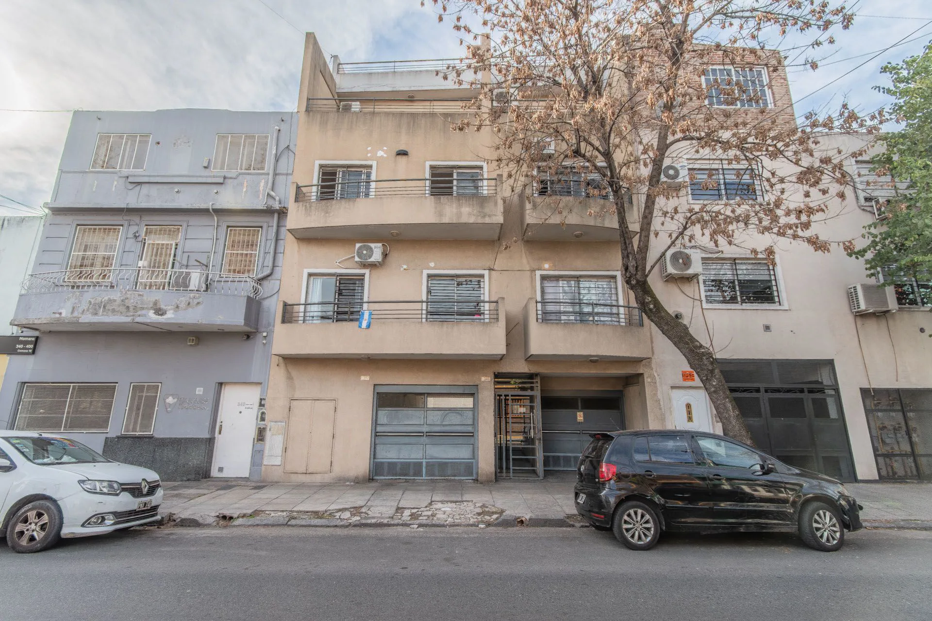 DEPARTAMENTO 3 AMB CON COCHERA Y PATIO VILLA LURO foto 2