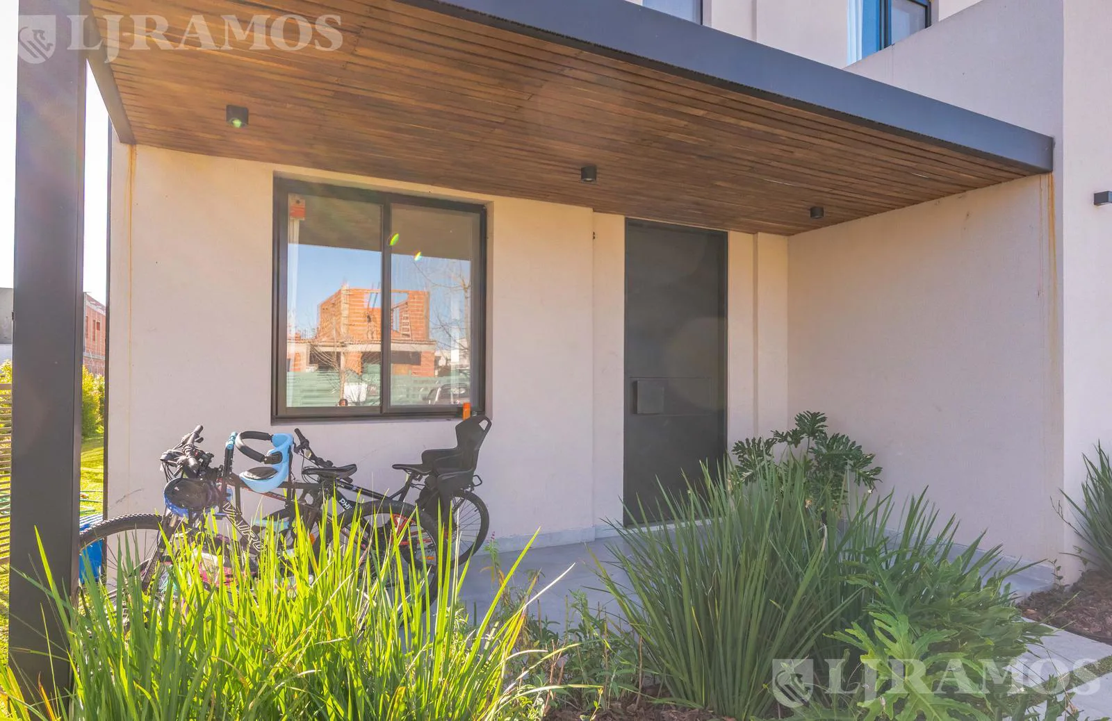 Casa en venta Barrio ARAUCARIAS Puertos Escobar foto 2
