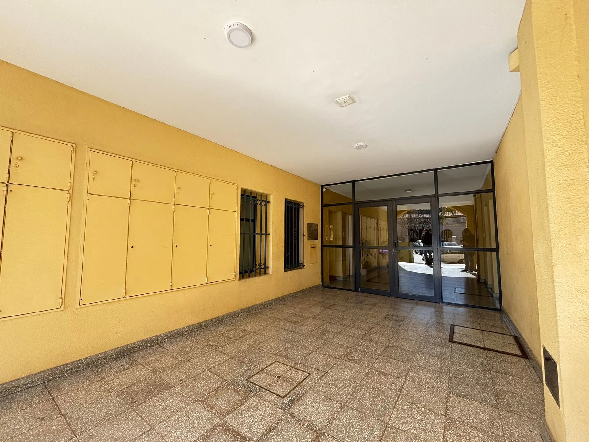 Venta Departamento 3 dormitorios y cochera foto 5