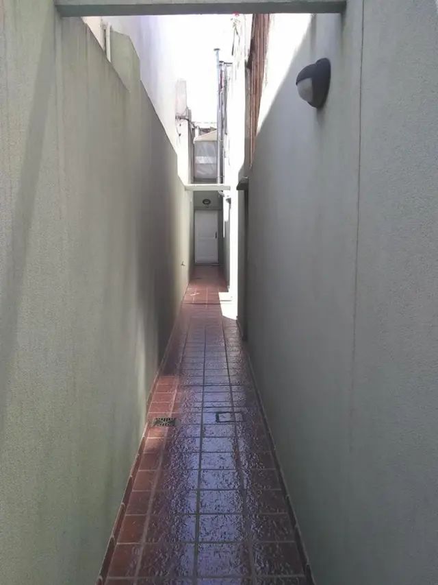 PH , DESARROLLADO EN PLANTA BAJA Y PLANTA ALTA. C/ PATIO, SIN EXPENSAS EXCELENTE UBICACIÓN
