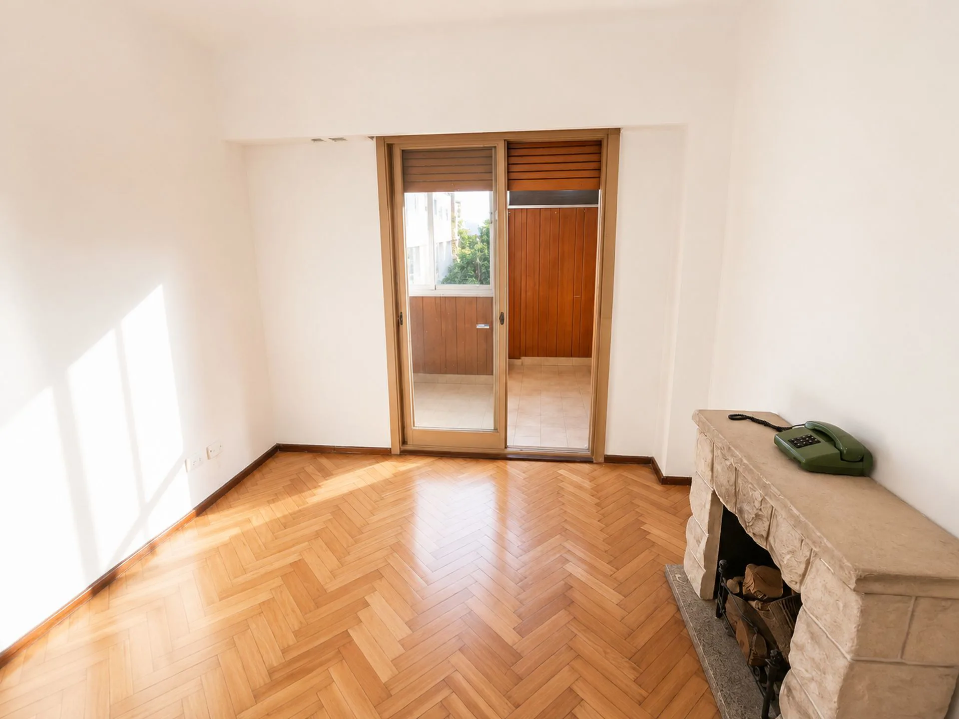 VENTA DE DPTO 2 AMB AMPLIOS 3° PISO CON ASENSOR foto 2