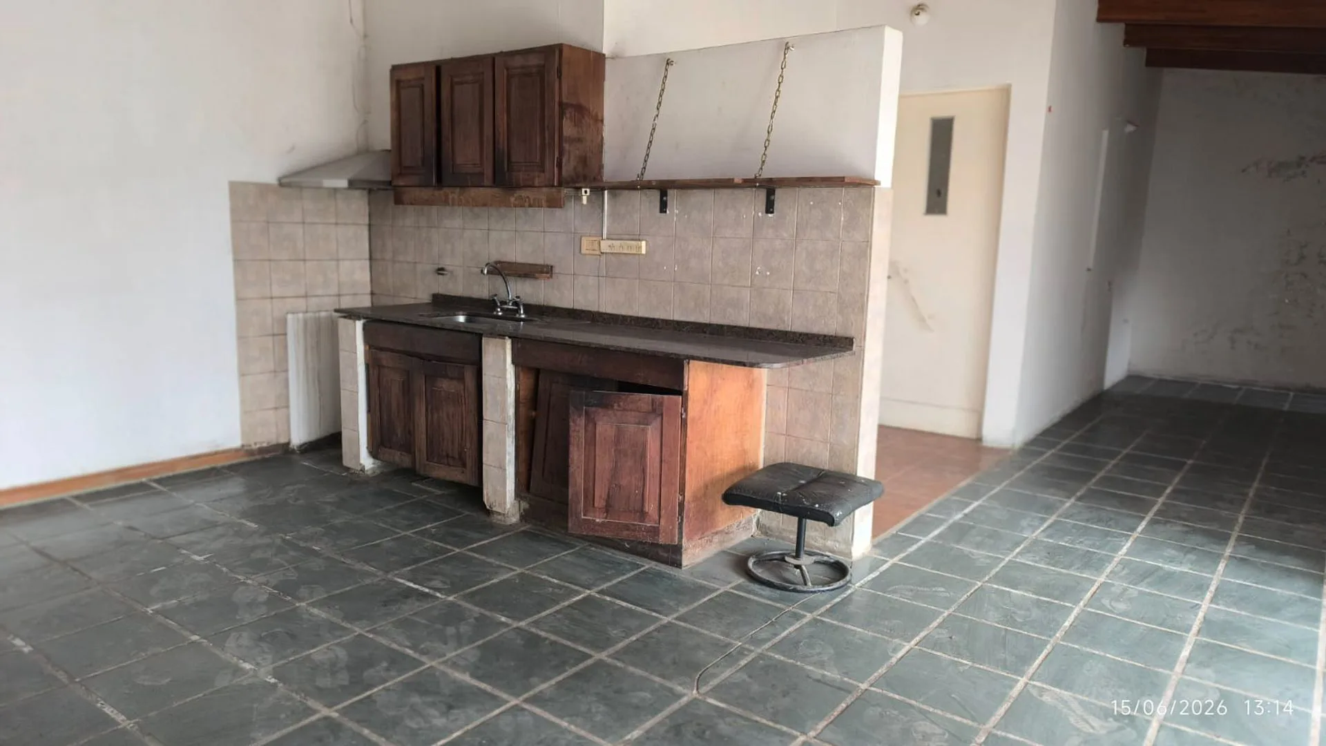 SE VENDE AMPLIA CASA  3 DORMITORIOS EN SAN iGNACIO foto 5