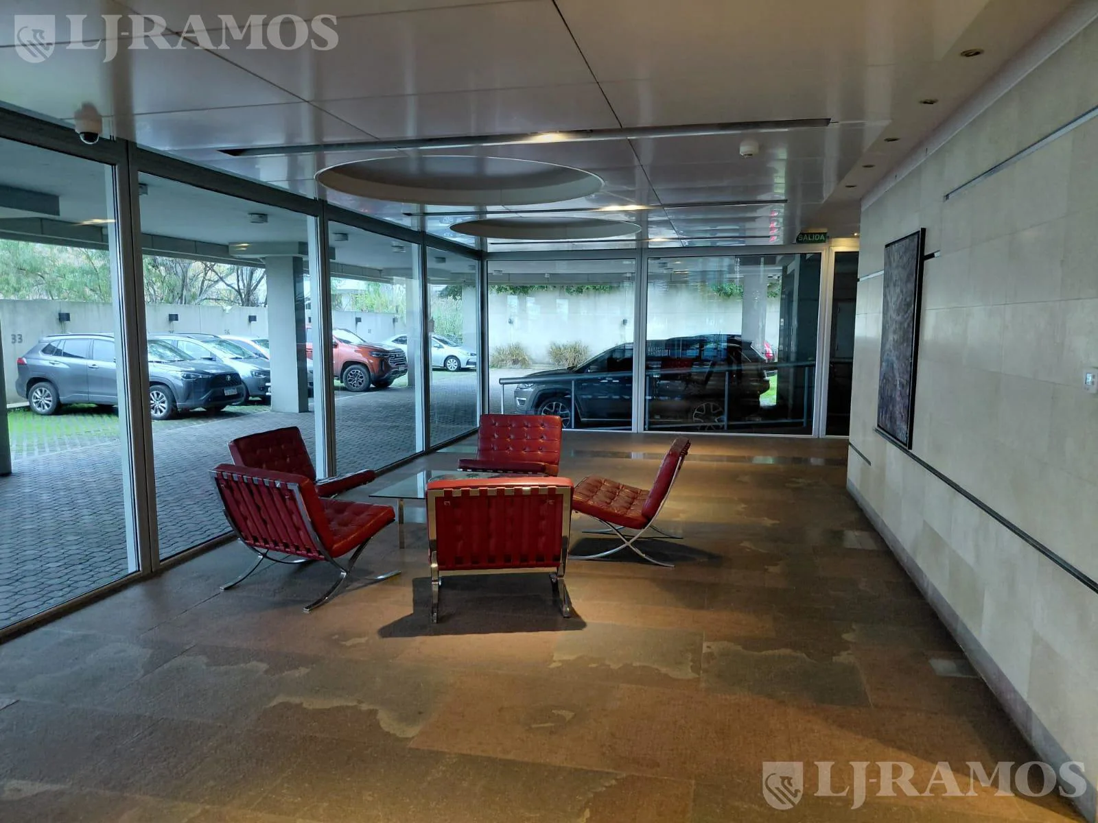 Alquiler de oficina de 580 m2 en Vicente López foto 3