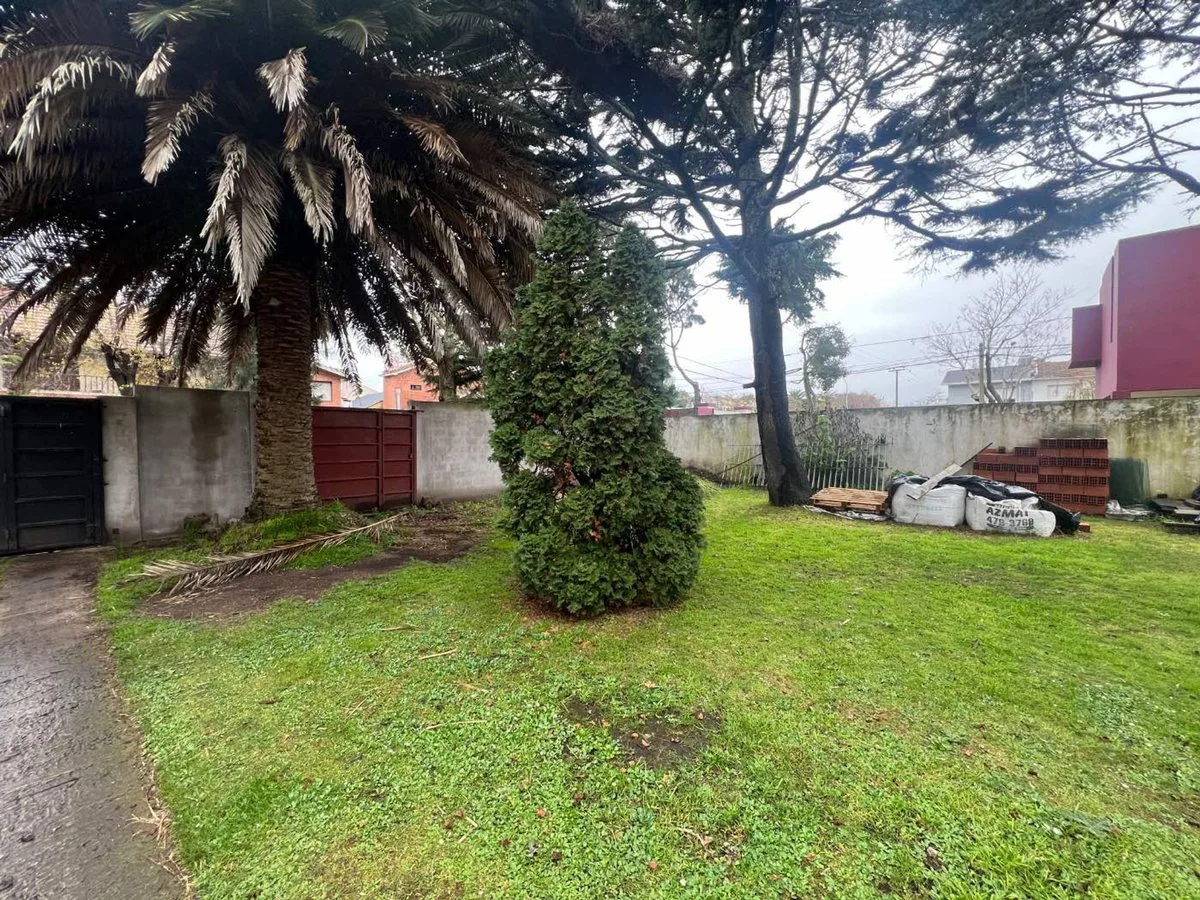 TERRENO EN VENTA LAS FAROLAS BARRIO PARQUE LURO foto 5