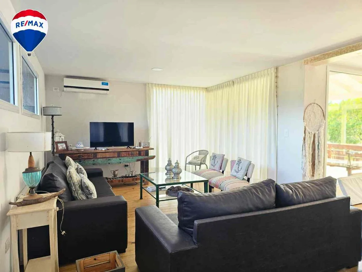 CASA VENTA COSTA ESMERALDA 5 AMBIENTES foto 2
