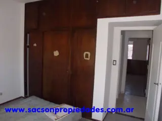 V560 Ramos Mejia Venta amplio PH 4-5 amb. con terraza foto 3