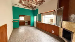 VENTA DE CASA CON GRAN PATIO VERDE + DEPARTAMENTO1 DORMITORIO, C. MALLEA N°900, BAHÍA BLANCA foto 4
