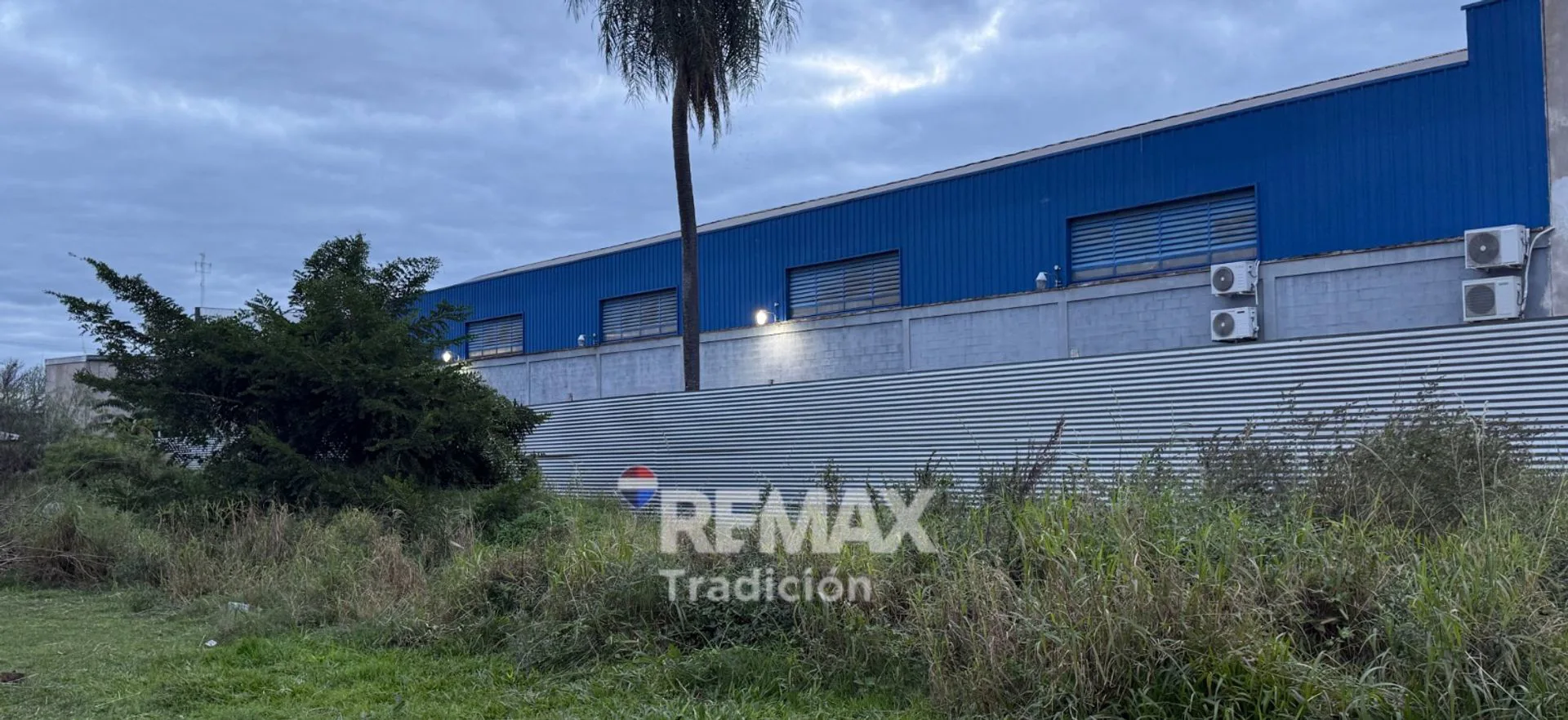 TERRENO VENTA 575m² ZONA 25 DE MAYO 3550 foto 3