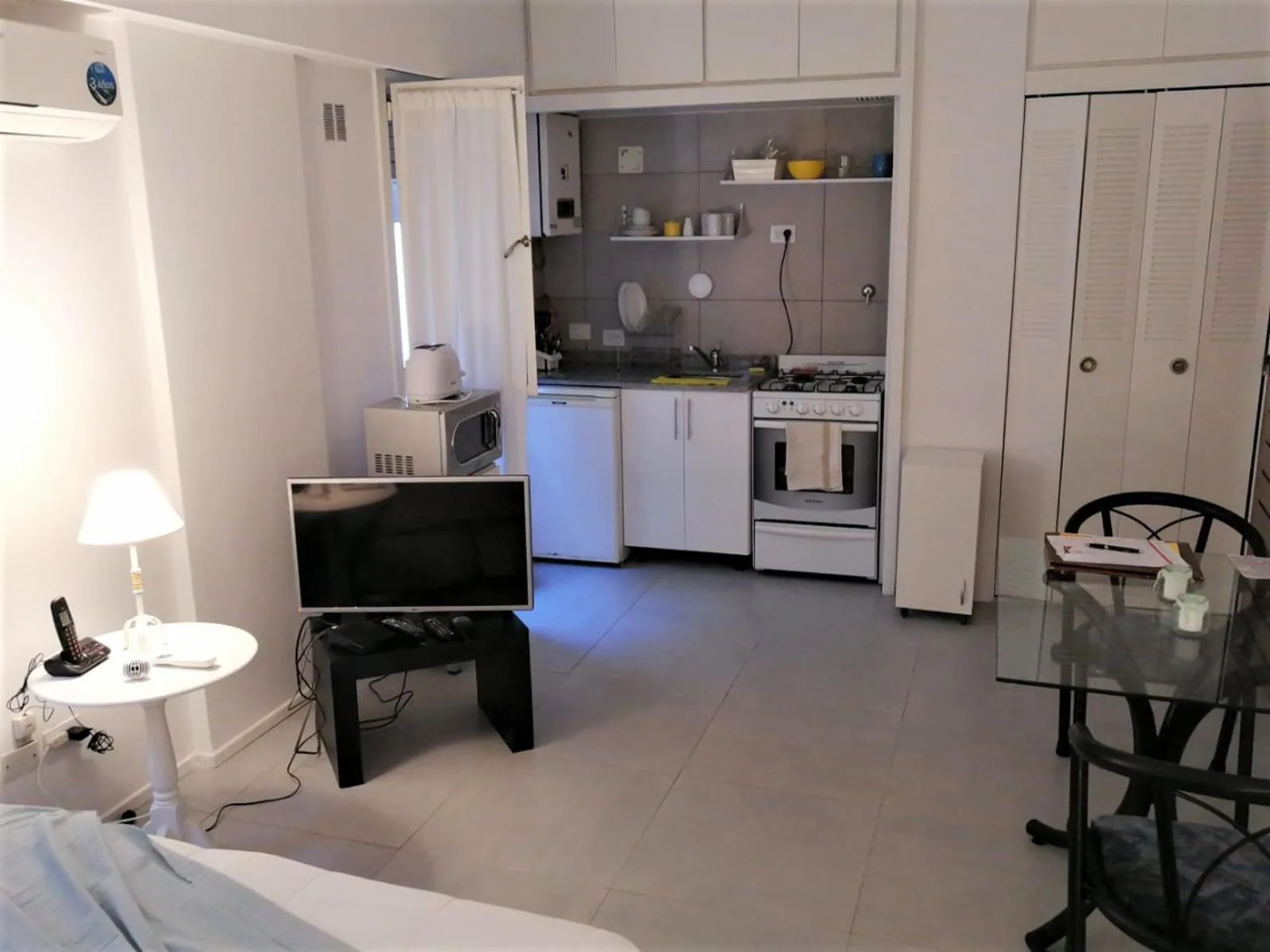 Apartment in San Nicolás – photo 4 of 11